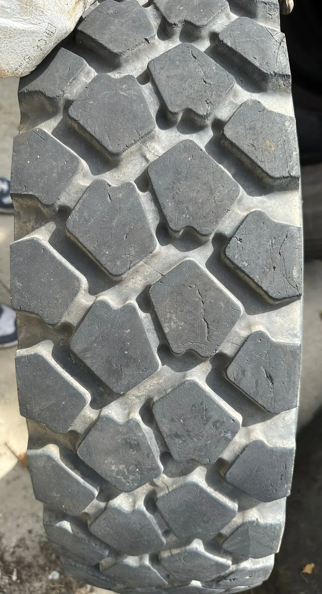 Gomme Autocarro Michelin 255/100 R16 126K 134J XZL Estivo Gomme Autocarro Michelin 255/100 R16 126K 134J XZL Estivo